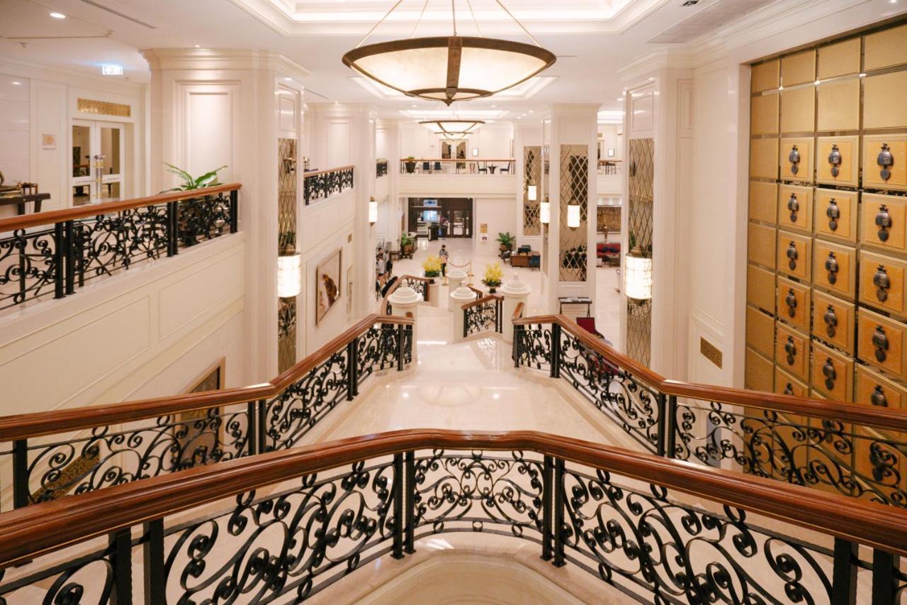 Grande Centre Point Hotel Ratchadamri Bangkok Exteriér fotografie The lobby of the hotel