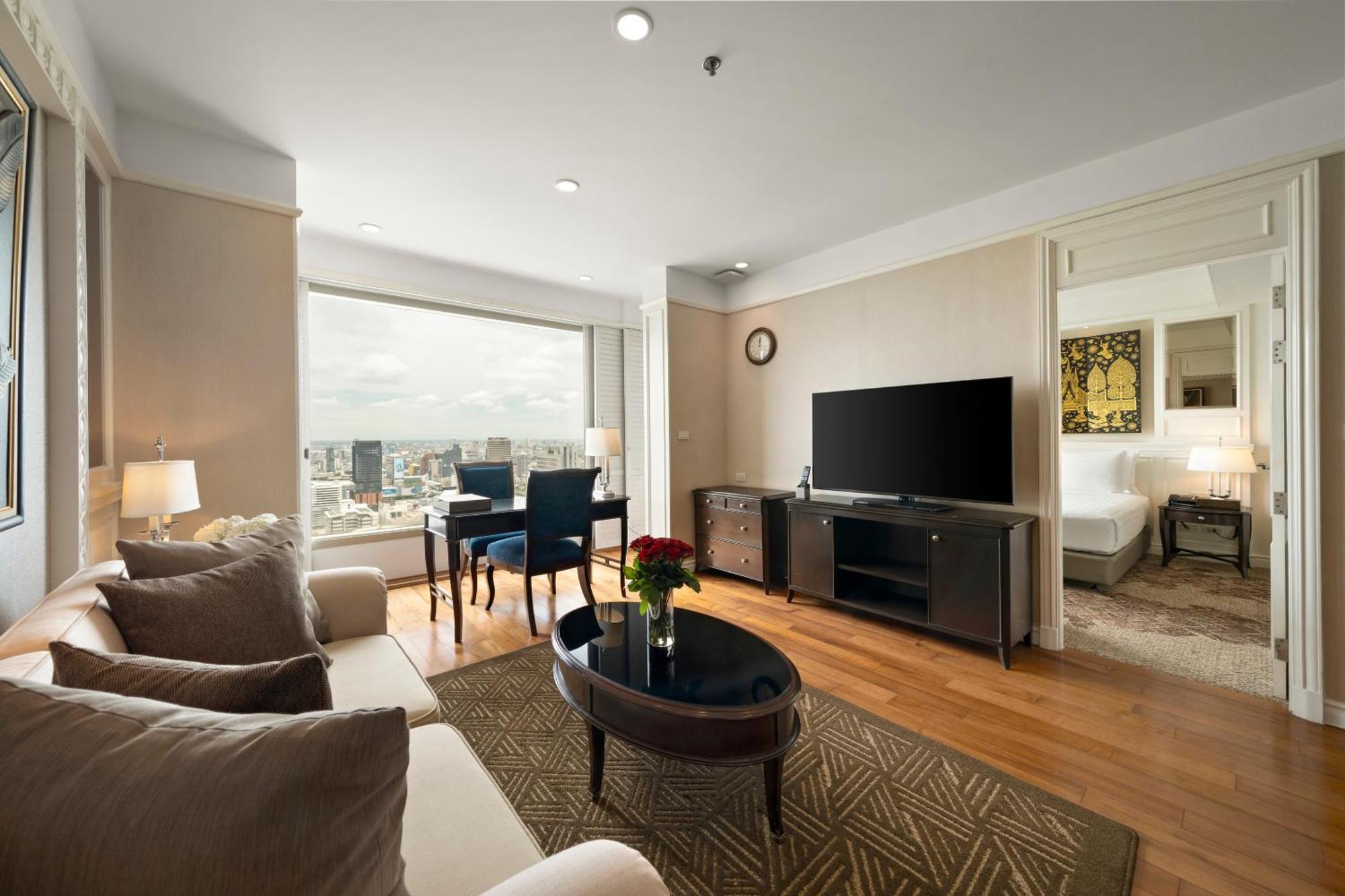 Grande Centre Point Hotel Ratchadamri Bangkok Exteriér fotografie A living room in a typical apartment