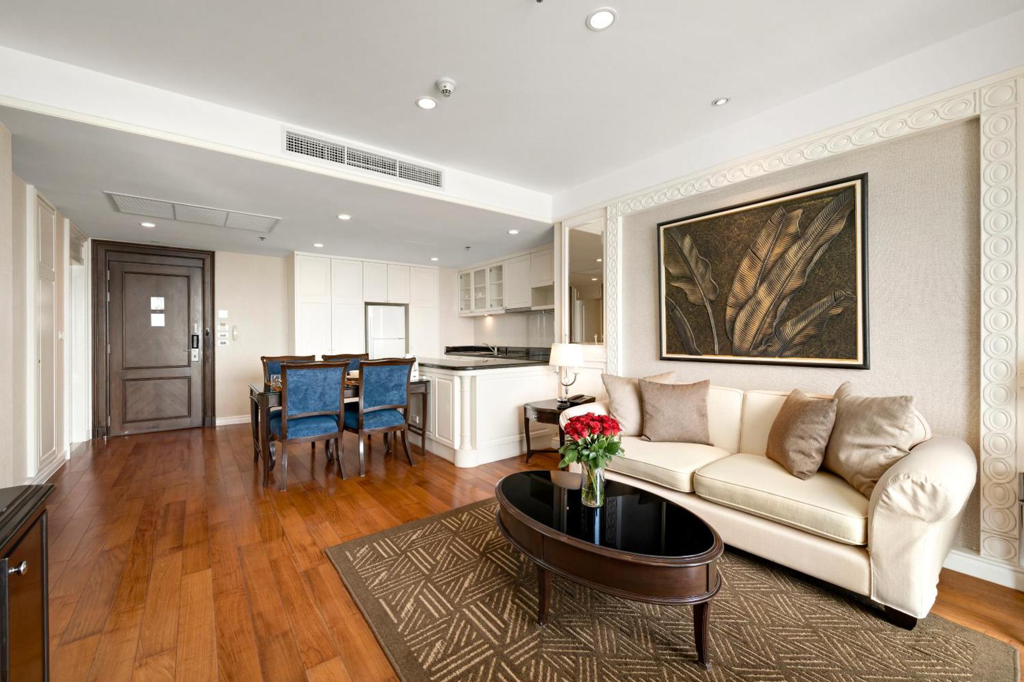 Grande Centre Point Hotel Ratchadamri Bangkok Exteriér fotografie A living room in a condominium